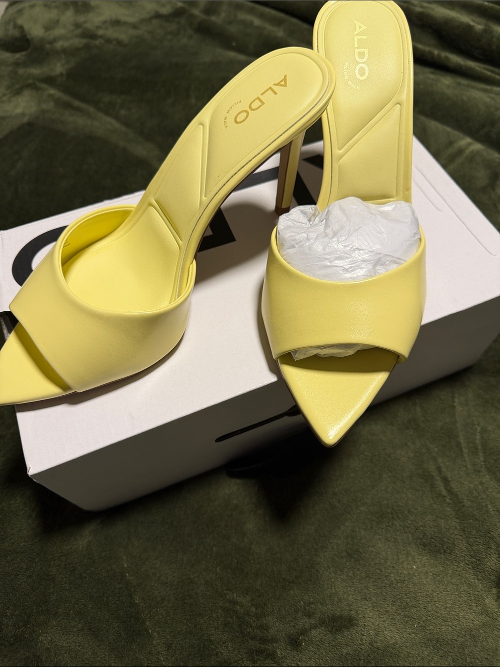 ALDO Lemon Yellow Pointed Toe Mule Heels